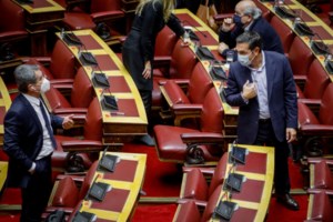 Επιμένει ο Λοβέρδος: "Εγώ δεν είμαι υποκριτής - Ο Τσίπρας έλεγε τα χειρότερα για μένα" [Βίντεο]