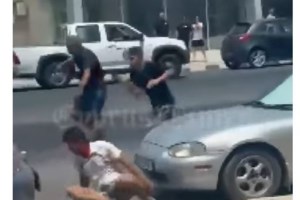 Σοκαριστικό βίντεο: Άγριο ξύλο μεταξύ Βρετανών τουριστών και Τούρκων καταστηματαρχών στην Αλάνια