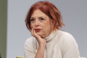 Ελένη Ράντου: Συγκλονίζει για την άνοια της μητέρας της - "7 χρόνια μετά ακόμα πηγαίνω και βλέποντας την κατάσταση λυγίζω"