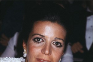 Νεότητα και ομορφιά: Ο Μπίλι Μπο με τη Μιμή Ντενίση σε φωτογράφιση μόδας τη δεκαετία του '70 [εικόνα]