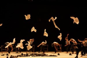 Η Έμμα Στόουν έρχεται στην Αθήνα για τη νέα ταινία του Γιώργου Λάνθιμου - Δείτε το τρέιλερ - εικόνα 2