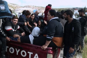 Νέα επεισόδια με Ρομά σε Ασπρόπυργο, Αχαΐα - Συγκέντρωση και στα Μέγαρα - εικόνα 4