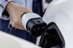 Στη Βουλή το νομοσχέδιο για την ηλεκτροκίνηση - Αυτά είναι τα κίνητρα για τους ιδιοκτήτες ηλεκτρικών ΙΧ - εικόνα 3