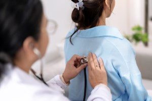 Βασιλακόπουλος: Αυτή τη στιγμή κινδυνεύουμε περισσότερο από τη γρίπη κι όχι από τον μεταπνευμονοϊό