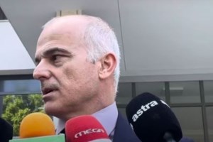 Τέμπη: Ο Λακαφώσης παρουσίασε στη Γιάμαλη το πτυχίο του: "Δεν το είχα δείξει για λόγους αρχής" [βίντεο] - εικόνα 2