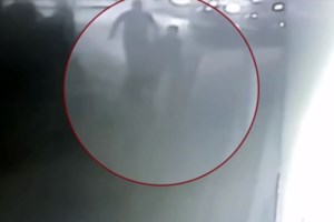 Θεσσαλονίκη: Βίντεο ντοκουμέντο με το άγριο ξύλο σε ιδιωτικό σχολείο - Μαθητής κινδύνευσε να χάσει το μάτι του