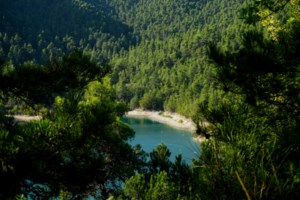 Κερασοχώρι: Το γραφικό χωριό των Αγράφων με τα πέτρινα σπίτια και τα πλακόστρωτα άλλης εποχής [βίντεο] - εικόνα 2