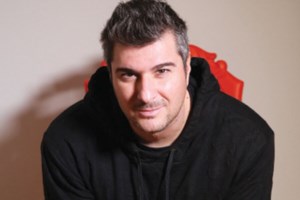 Εξαλλος ο Μωραΐτης με τη Λουπάκη: Ο ΣΥΡΙΖΑ πληρώνει δημοσιογράφο για να προωθεί τους διασπαστές του - Μπράβο στο Κόκκινο