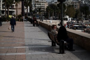 Χριστούγεννα χωρίς κάλαντα και ρεβεγιόν - Έλεγχοι ακόμη και σε σπίτια για να μην έρθουν νέα μέτρα την Πρωτοχρονιά
