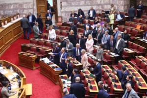 ΤΧΣ: Ολοκληρώθηκε με επιτυχία η διάθεση του συνόλου του ποσοστού της Τράπεζας Πειραιώς - εικόνα 3