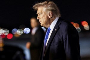 Μπηχτές Τραμπ με Κάρνεϊ στο Οβάλ Γραφείο: "Ο Καναδάς δεν θα πωληθεί ποτέ" - "Ποτέ μη λες ποτέ..." [βίντεο] - εικόνα 2