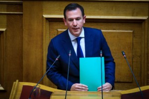 Αποστολάκη: Σε άτακτη φυγή η κυβέρνηση - Αναγκάστηκε να αποσύρει το προκλητικό άρθρο υπέρ τραπεζών και servicers - εικόνα 2