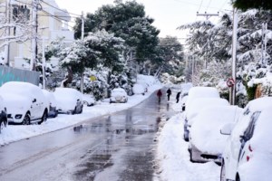 Κακοκαιρία Μπάρμπαρα: Πανάκριβες οι αντιολισθητικές αλυσίδες στην Ελλάδα – Έως και 400 ευρώ η τιμή, ουρές στα καταστήματα - εικόνα 2