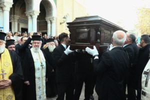 Η εξόδιος ακολουθία του Αρχιεπισκόπου Αλβανίας Αναστάσιου - Μητσοτάκης: Φωτεινό παράδειγμα σοφίας και δράσης - εικόνα 2