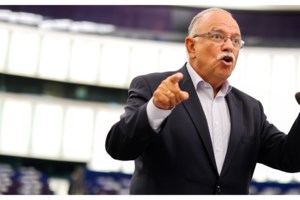 "Να με δουν και λίγο τα σπίτια μου": Ο Πέτρος Τατσόπουλος τρολάρει τον Παπαδημούλη για το "διαζύγιο" με τον ΣΥΡΙΖΑ