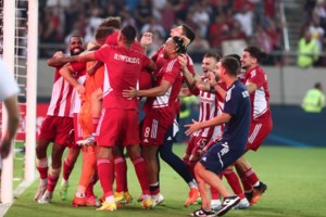 Ολυμπιακός: Ανακοίνωσε Χουάνγκ, ανανέωσε και τον Κώστα Φορτούνη