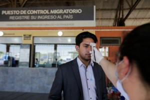 30.000 ευρώ πρόστιμο σε ...χορευταρά που πήγε σε ντισκοτέκ αντί να μείνει σε καραντίνα