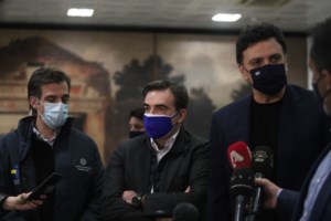 Μ. Σχοινας: Πιστοποιητικό εμβολιασμού για να μην χαθεί το καλοκαίρι