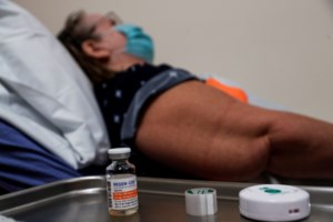 Θεσσαλονίκη: Ιδιώτες γιατροί δίνουν λάθος αγωγή σε ασθενείς που νοσούν με κορονοϊό στο σπίτι - εικόνα 2