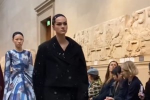 Βικτόρια Χίσλοπ για την επίδειξη μόδας στο Βρετανικό Μουσείο: Σοκαρίστηκα, ήταν ίσως μια πολύ χαζή, προκλητική απόφαση