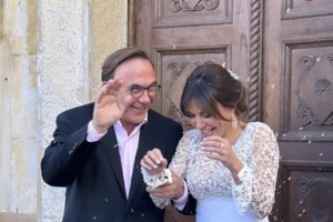 Δήμητρα Ματσούκα: Το ψηλόμεσο παντελόνι που ξεχειλίζει θηλυκότητα και οι πρώτες γιορτές της ως παντρεμένη - εικόνα 7