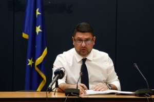 Κορονοϊός - Μαγιορκίνης: Αν συνεχιστεί η πτωτική τάση στα κρούσματα, απομακρυνόμαστε από το δεύτερο κύμα