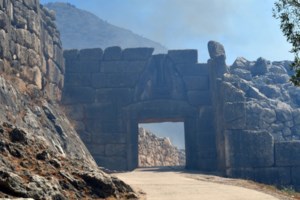 Φωτιά στις Μυκήνες: Απάντηση Μενδώνη σε Τσίπρα - "Στη διάθεσή του να τον ξεναγήσω προσωπικά..." - εικόνα 3