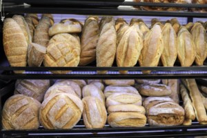 Eurostat: Μεγαλύτερος ο κίνδυνος φτώχειας για τους αυτοαπασχολούμενους στην ΕΕ – Το ποσοστό της Ελλάδας - εικόνα 2