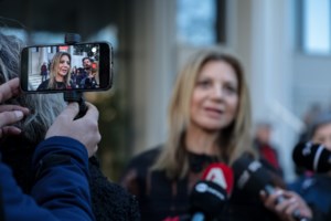 Καραχάλιος κατά Καρυστιανού: "Είναι serial liar - Την έχουν μαγέψει η Γρατσία με τη γερόντισσα, έχω 600 μηνύματα"