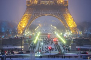 Καταιγίδα Γκορέτι: Χιλιάδες νοικοκυριά στο σκοτάδι, ακυρώσεις πτήσεων, προβλήματα στις μεταφορές στην Ευρώπη - εικόνα 8