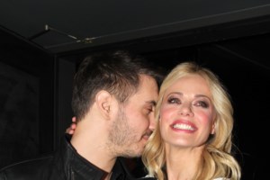 Το ξεκαρδιστικό βίντεο της Finos Film για τον εμβολιασμό - "Να πάτε!"