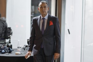 "Ιερή" απάτη στα Καλάβρυτα: Ηγούμενος μονής προσπάθησε να πουλήσει 17 βυζαντινές εικόνες και ευαγγέλια για 200.000 ευρώ