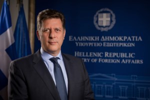 Στουρνάρας: Η ελληνική οικονομία πάει καλά, αλλά μην το χαλάσουμε εν όψει εκλογών