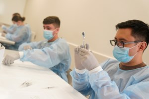 Η μετάλλαξη της Ουγκάντα έφτασε και στην Ελλάδα από γυναίκα που ταξίδεψε στην Αφρική - Τι ξέρουμε για το άγνωστο στέλεχος - εικόνα 4