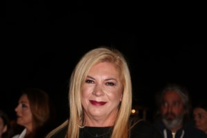 Φωτιά και λάβρα η Δήμητρα Λιάνη Παπανδρέου: Ο Ανδρέας δεν ήθελε τον Γιώργο για αρχηγό του ΠΑΣΟΚ, εκείνος διέλυσε το κόμμα