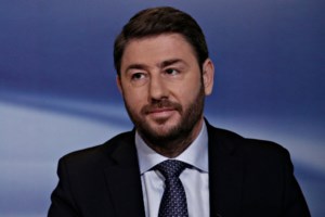 Εκλογές 2023- Ανδρουλάκης: "Η λεηλασία του ΠΑΣΟΚ τελείωσε" - Σφοδρή επίθεση σε Μητσοτάκη και Τσίπρα