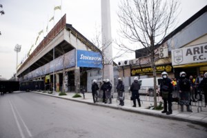 Τα μέτρα για την οπαδική βία: Δύο μήνες κεκλεισμένων των θυρών οι αγώνες της Super League - εικόνα 2