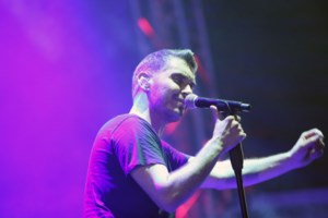 Υφυπουργός Πολιτισμού ο Μιχάλης Χατζηγιάννης: Με σπασμένο χέρι στην τελετή στο Προεδρικό Μέγαρο [Βίντεο] - εικόνα 5