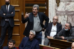 O Πολάκης "ξαναχτύπησε" για τα Τέμπη: "Μητσοτάκη στο είχα πει, θα πέσεις με κρότο"