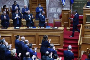 Ανασχηματισμός προ των πυλών: Αμετακίνητος ο Γεραπετρίτης, αλλαγές σε Οικονομικών, Μεταφορών, αντικαθίσταται και ο Κικίλιας - εικόνα 3