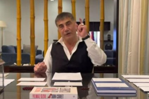 Νέο βίντεο του Τούρκου μαφιόζου: Δεν πέθανα, αλλά υπάρχει μεγάλο ρίσκο να με δολοφονήσουν