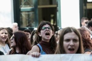 Κώστας Κ: Από την κατάληψη στο γραφείο του Γαβρόγλου, στα επεισόδια και μετά στη...Νομική [Εικόνες] - εικόνα 7