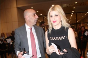 Ελενα Ράπτη: Με κολάν και tank top στον Ημιμαραθώνιο - Η σπάνια εμφάνιση με τη μητέρα της που μοιάζουν σαν αδελφές - εικόνα 7