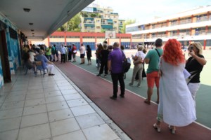 Εκλογές ΣΥΡΙΖΑ: Κλείνουν στις 21:00 οι κάλπες - Πάνω από 130.000 ψήφισαν - 35 χιλ. νέα μέλη - Στις 23:00 το πρώτο αποτέλεσμα - εικόνα 11