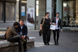 Μέσα στην εβδομάδα οι πληρωμές επιδομάτων σε εργαζόμενους, επιστήμονες, υγειονομικούς - εικόνα 3