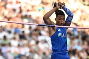 Fly Manolo fly: Νέο πανελλήνιο ρεκόρ από τον απίθανο Εμμανουήλ Καραλή στο Βερολίνο – "Πέταξε" στα 5.94μ.