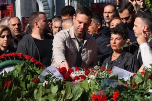 Κασσελάκης: Προσβολή για... τα άλογα να λέμε ότι έρχεται καλπάζοντας ο Τσίπρας