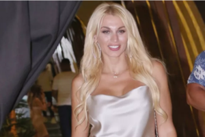 Κωνσταντίνα Σπυροπούλου: Ποζάρει με μαγιό μετά τις φήμες ότι είναι έγκυος [εικόνες]