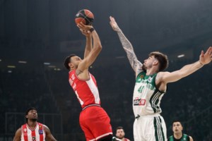 Θρήνος στο ελληνικό μπάσκετ: Πέθανε ο Θόδωρος Καρατζάς