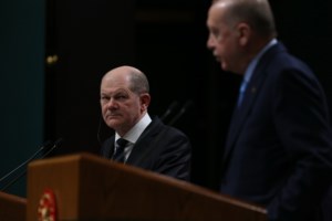 Σολτς για Ουκρανία: Ο Πούτιν πρέπει να αναγνωρίσει ότι δεν μπορεί να κερδίσει τον πόλεμο